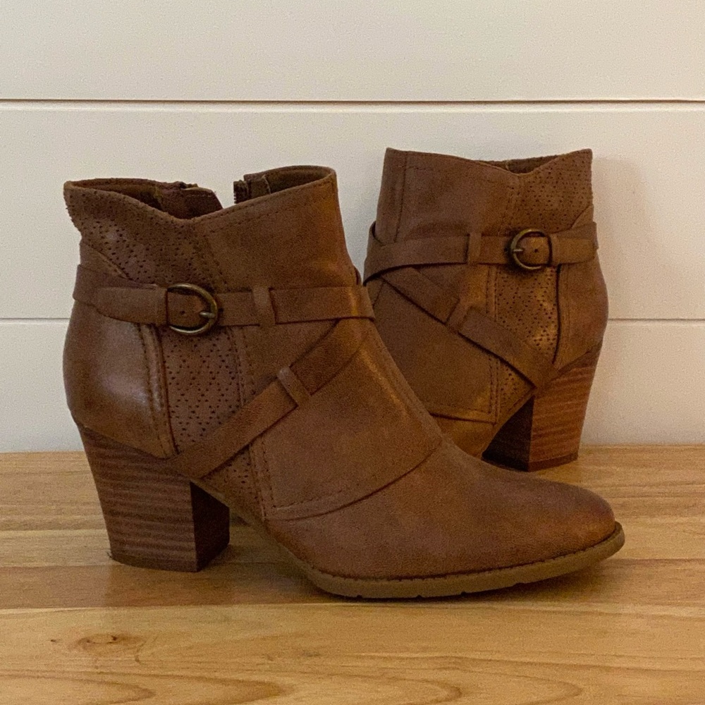 Baretraps booties